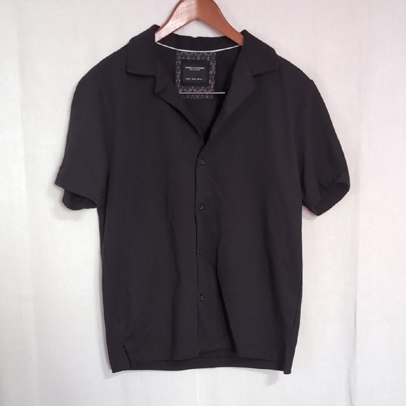 Denim & Flower Ricky Singh Black Short Sleeve Collared Button up Size Medium - Picture 1 of 4